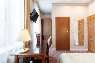 Отель Story Inn Self Check-In Hotel Вильнюс Стандартный двухместный номер с 1 кроватью-7